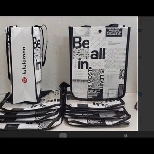 Lot of 10 small Lululemon bags